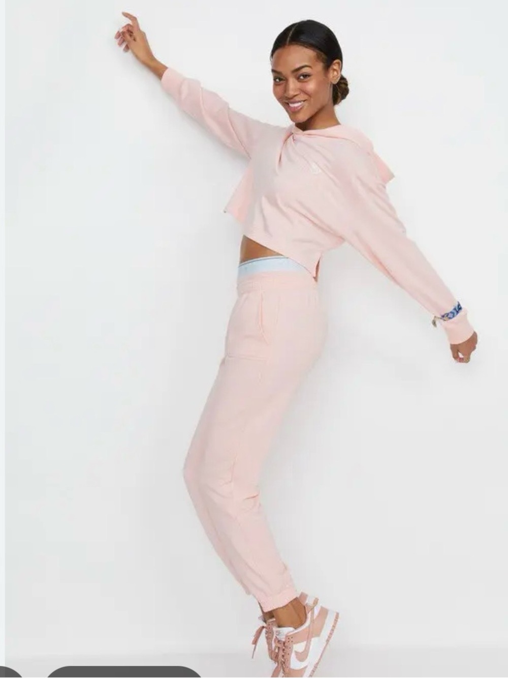 Alice&Olivia X Big Feelings Light Pink Jogger set - Soft Casual Fit